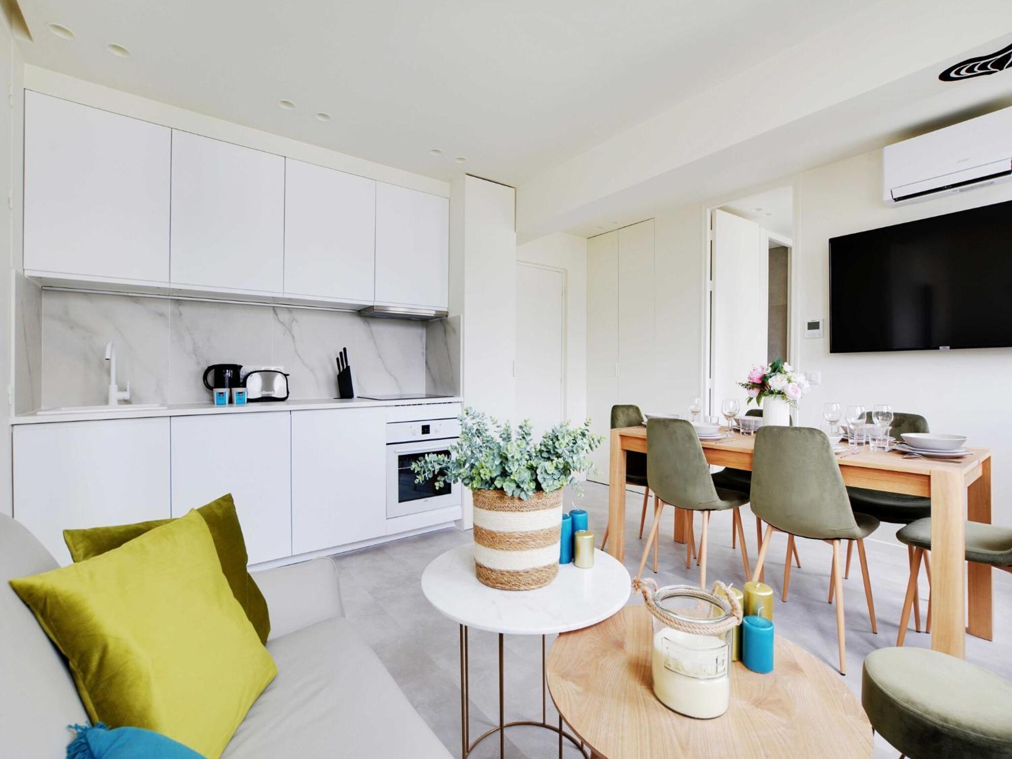 Modern - 2br 6p - Faubourg-du-roule Appartement Parijs